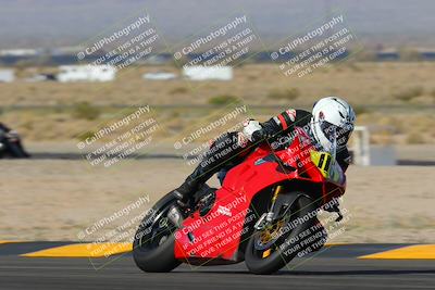 media/Feb-04-2023-SoCal Trackdays (Sat) [[8a776bf2c3]]/Turn 11 (945am)/